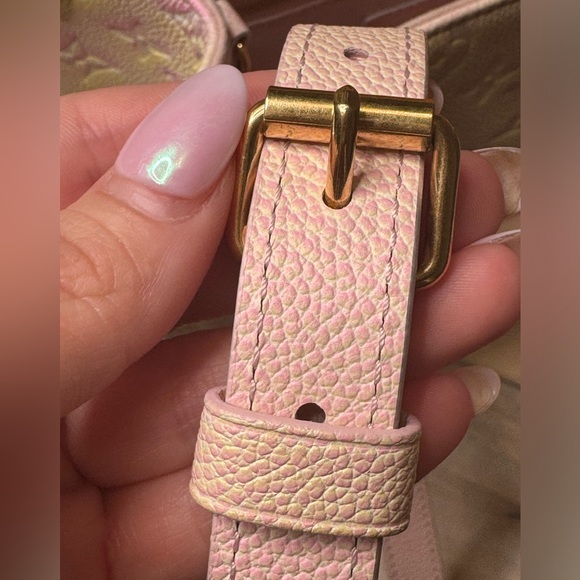 RARE🌟NEW🌟Louis Vuitton Pink Stardust On The Go PM SOLD OUT $6000 Retail price - Picture 9 of 11